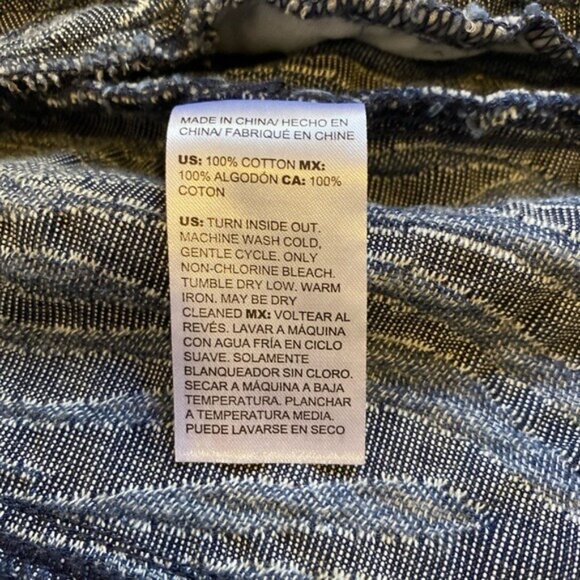 Chico's Button-Up Zebra Print Denim Jacket Size 0 (4-6) 100% Cotton - Picture 7 of 8